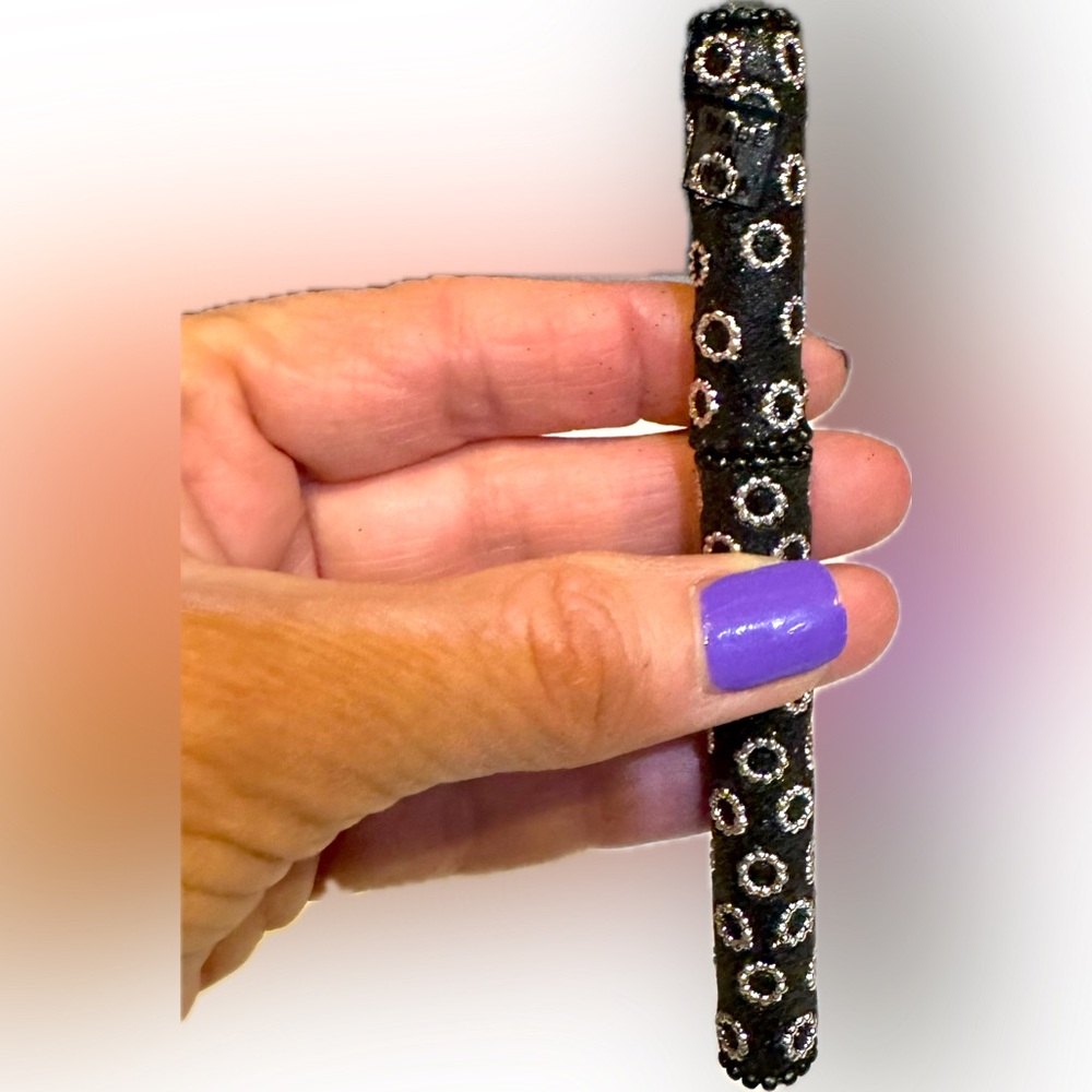 VTG 2005 NIB FLORAL REFILLABLE INK PEN BLACK SILVER CABOCHON ENDS MADE IN INDIA